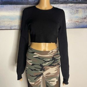 Rehab lab, crop long sleeve top, size large. Ribbed material , very stretchy .